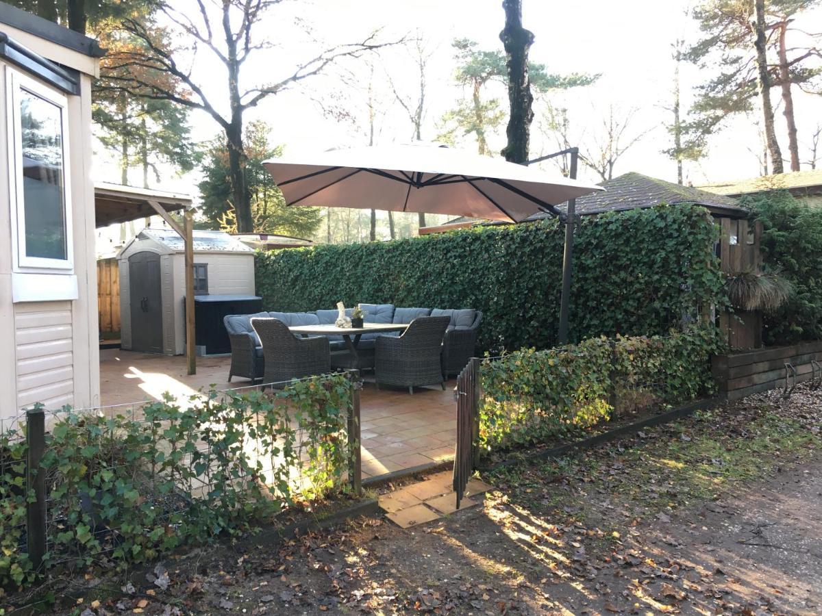 Villa Prachtige Luxe Chalet Op De Veluwe Nabij Hoenderloo Exterior foto